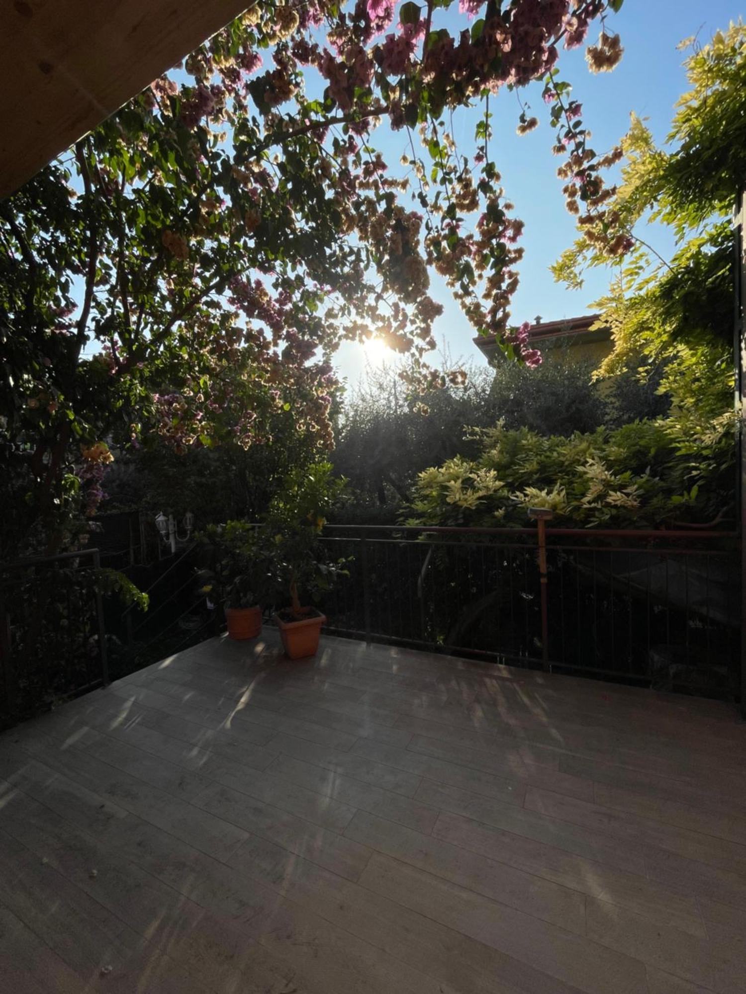 Welcome Traveller Divine Cecile Garda  Buitenkant foto